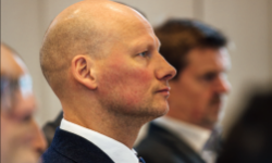 Hevur samgongan slept kjarnuvirðunum?